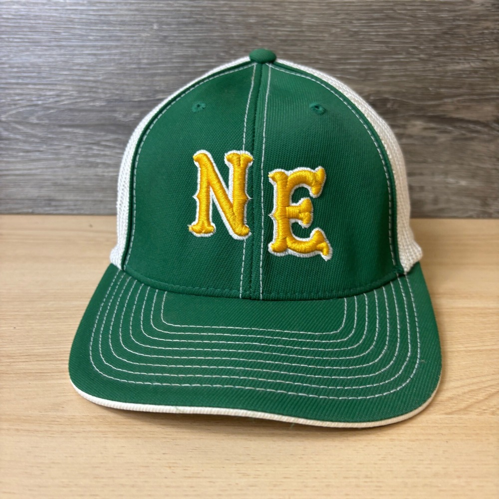 New England Baseball Hat Cap Fitted‎ S/M Green Regional Champions 2014